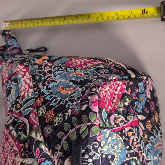 Vera Bradley Slouchy Bucket Bag Purse Crossbody in Enchanted - Picture 3 of 8